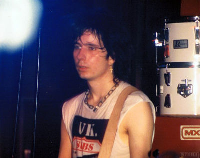 Mark at the 100 Club, London, 1987 - click image to enlarge